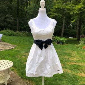 Women’s White Abercrombie and Fitch Dress with Navy Bow
